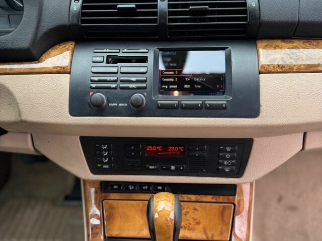 Черный БМВ Х5, объемом двигателя 3 л и пробегом 295 тыс. км за 5700 $, фото 6 на Automoto.ua