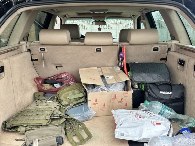 Чорний БМВ Х5, об'ємом двигуна 3 л та пробігом 413 тис. км за 7500 $, фото 4 на Automoto.ua