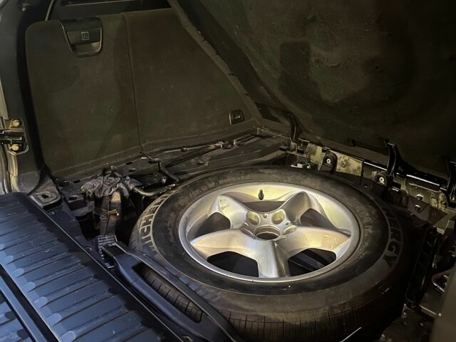 Чорний БМВ Х5, об'ємом двигуна 3 л та пробігом 418 тис. км за 7755 $, фото 7 на Automoto.ua