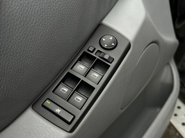 Чорний БМВ Х5, об'ємом двигуна 2.9 л та пробігом 330 тис. км за 9400 $, фото 10 на Automoto.ua