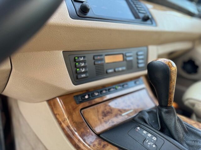 Чорний БМВ Х5, об'ємом двигуна 3 л та пробігом 365 тис. км за 4999 $, фото 15 на Automoto.ua