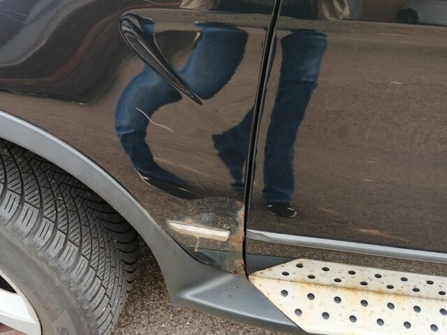 Черный БМВ Х5, объемом двигателя 3 л и пробегом 330 тыс. км за 6000 $, фото 3 на Automoto.ua