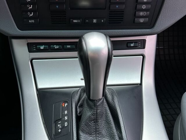 Чорний БМВ Х5, об'ємом двигуна 2.9 л та пробігом 330 тис. км за 9400 $, фото 23 на Automoto.ua