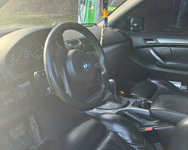 Черный БМВ Х5, объемом двигателя 4.4 л и пробегом 333 тыс. км за 9999 $, фото 34 на Automoto.ua