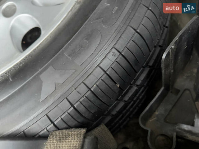 Черный БМВ Х5, объемом двигателя 3 л и пробегом 400 тыс. км за 8700 $, фото 66 на Automoto.ua