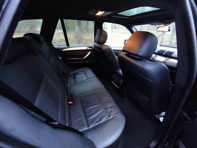 Чорний БМВ Х5, об'ємом двигуна 3 л та пробігом 300 тис. км за 5900 $, фото 9 на Automoto.ua