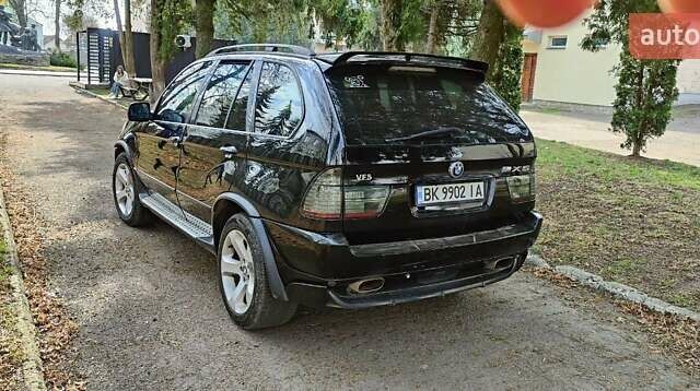 Черный БМВ Х5, объемом двигателя 4.4 л и пробегом 370 тыс. км за 5900 $, фото 8 на Automoto.ua