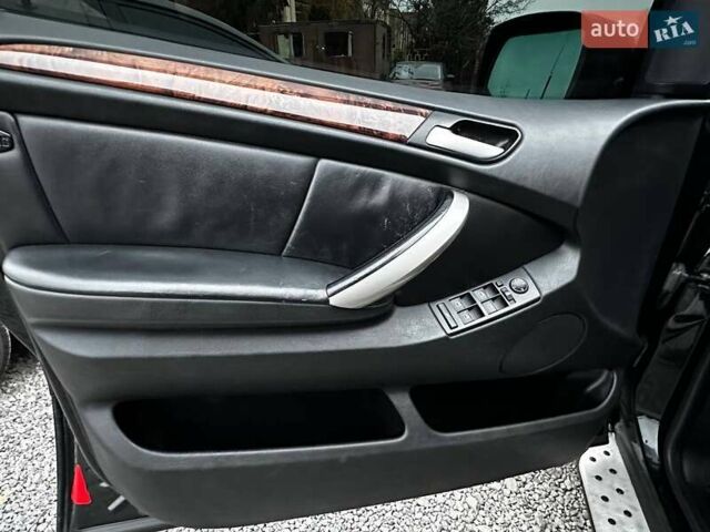 Чорний БМВ Х5, об'ємом двигуна 4.6 л та пробігом 192 тис. км за 13500 $, фото 16 на Automoto.ua