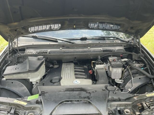 Черный БМВ Х5, объемом двигателя 3 л и пробегом 461 тыс. км за 5000 $, фото 8 на Automoto.ua