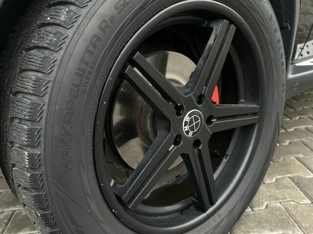 Чорний БМВ Х5, об'ємом двигуна 2.9 л та пробігом 330 тис. км за 9400 $, фото 7 на Automoto.ua
