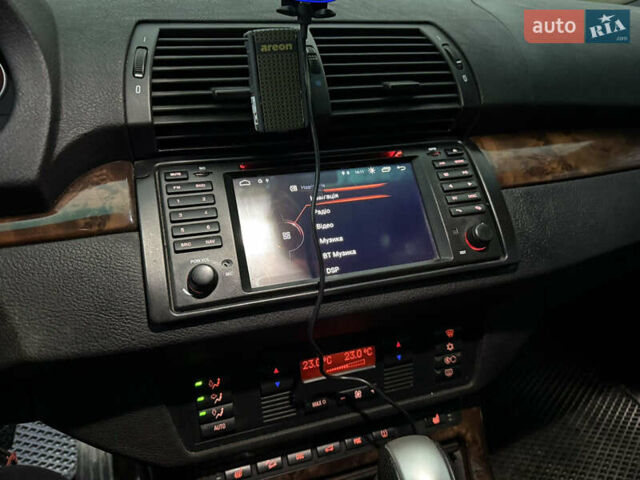 Черный БМВ Х5, объемом двигателя 2.98 л и пробегом 404 тыс. км за 9500 $, фото 7 на Automoto.ua