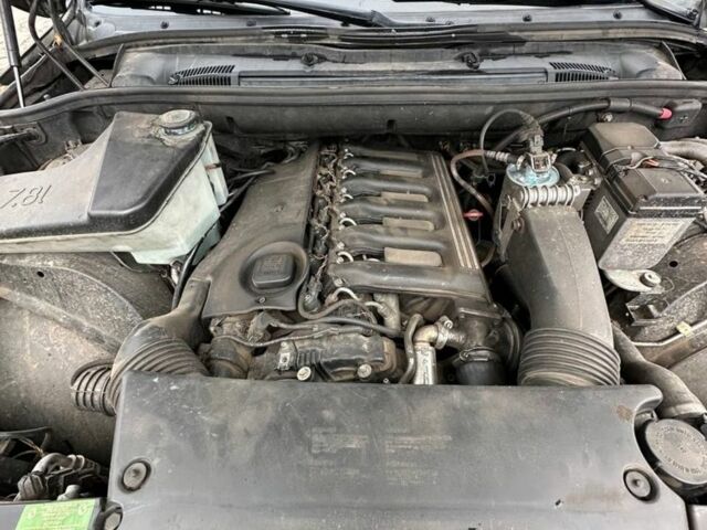 Черный БМВ Х5, объемом двигателя 3 л и пробегом 300 тыс. км за 5700 $, фото 21 на Automoto.ua