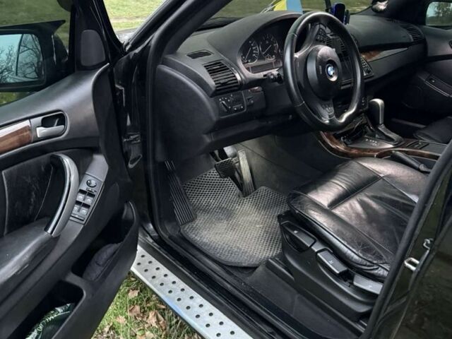 Черный БМВ Х5, объемом двигателя 3 л и пробегом 404 тыс. км за 9500 $, фото 6 на Automoto.ua