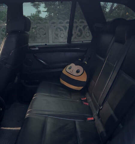 Чорний БМВ Х5, об'ємом двигуна 3 л та пробігом 400 тис. км за 8500 $, фото 10 на Automoto.ua