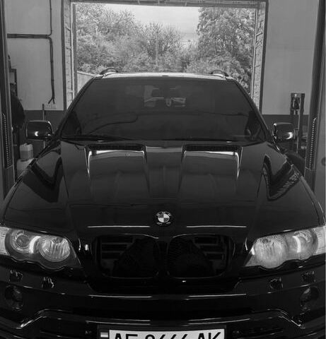 Чорний БМВ Х5, об'ємом двигуна 4.4 л та пробігом 420 тис. км за 7000 $, фото 1 на Automoto.ua