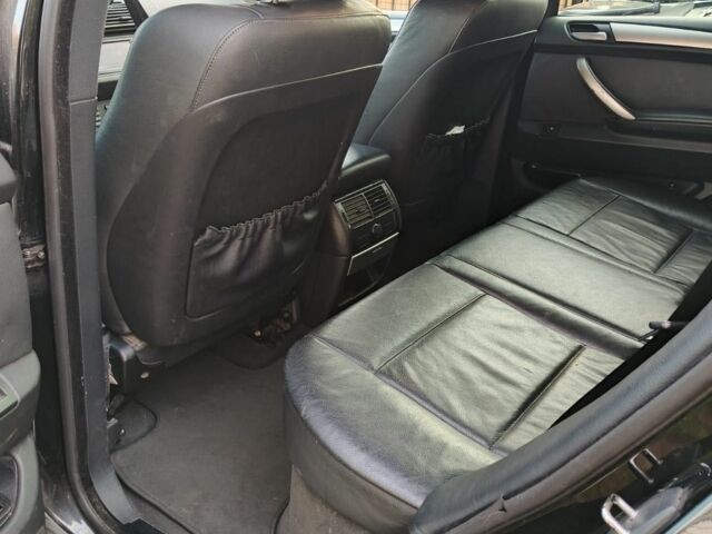 Черный БМВ Х5, объемом двигателя 3 л и пробегом 330 тыс. км за 6000 $, фото 13 на Automoto.ua