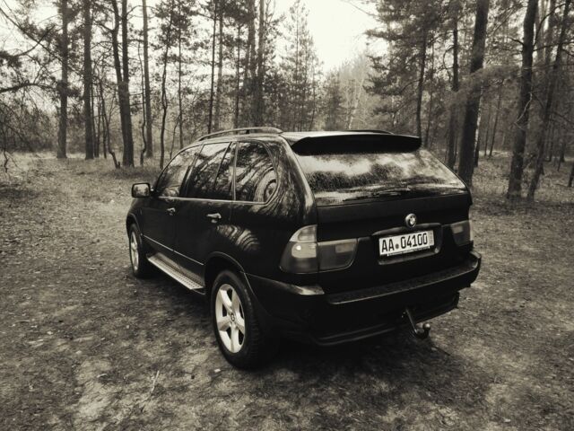 Чорний БМВ Х5, об'ємом двигуна 3 л та пробігом 300 тис. км за 5900 $, фото 4 на Automoto.ua