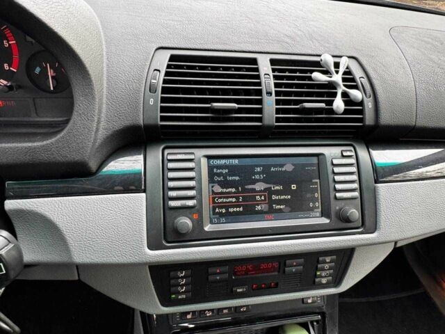 Черный БМВ Х5, объемом двигателя 3 л и пробегом 350 тыс. км за 5499 $, фото 12 на Automoto.ua