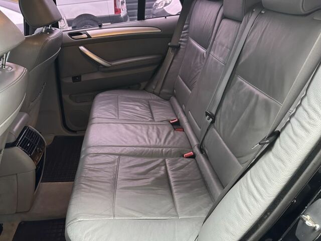 Чорний БМВ Х5, об'ємом двигуна 2.9 л та пробігом 330 тис. км за 9400 $, фото 22 на Automoto.ua