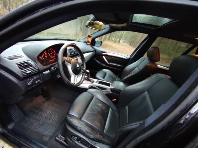 Чорний БМВ Х5, об'ємом двигуна 3 л та пробігом 300 тис. км за 5900 $, фото 6 на Automoto.ua