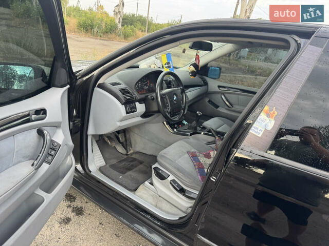 Чорний БМВ Х5, об'ємом двигуна 2.99 л та пробігом 300 тис. км за 6000 $, фото 1 на Automoto.ua