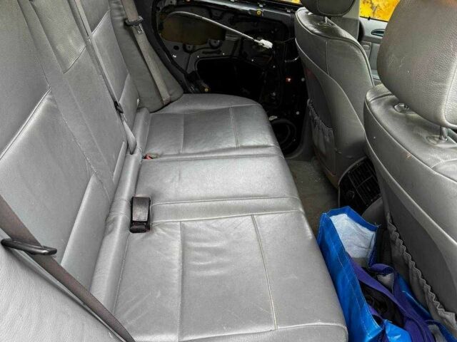 Черный БМВ Х5, объемом двигателя 3 л и пробегом 350 тыс. км за 5499 $, фото 6 на Automoto.ua