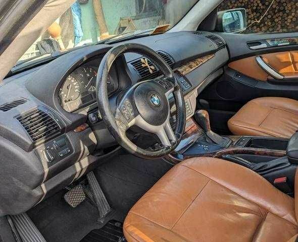 Чорний БМВ Х5, об'ємом двигуна 3 л та пробігом 312 тис. км за 3200 $, фото 13 на Automoto.ua