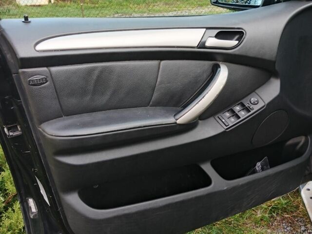 Черный БМВ Х5, объемом двигателя 3 л и пробегом 330 тыс. км за 6000 $, фото 18 на Automoto.ua