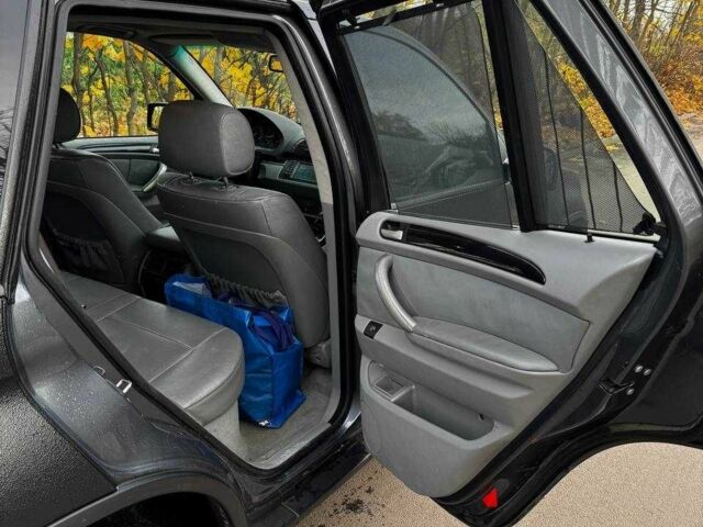 Черный БМВ Х5, объемом двигателя 3 л и пробегом 350 тыс. км за 5499 $, фото 5 на Automoto.ua