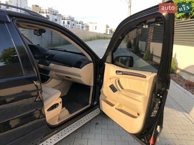 Черный БМВ Х5, объемом двигателя 4.4 л и пробегом 350 тыс. км за 8350 $, фото 22 на Automoto.ua