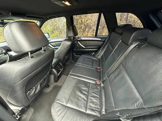 Черный БМВ Х5, объемом двигателя 3 л и пробегом 430 тыс. км за 6500 $, фото 13 на Automoto.ua