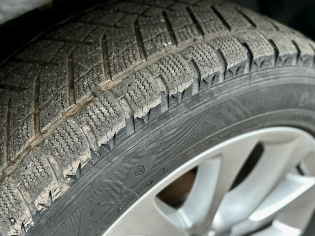 Чорний БМВ Х5, об'ємом двигуна 3 л та пробігом 374 тис. км за 9800 $, фото 20 на Automoto.ua