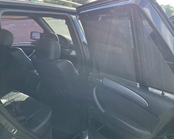 Чорний БМВ Х5, об'ємом двигуна 3 л та пробігом 430 тис. км за 11000 $, фото 10 на Automoto.ua