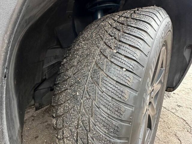 Черный БМВ Х5, объемом двигателя 3 л и пробегом 300 тыс. км за 5700 $, фото 23 на Automoto.ua