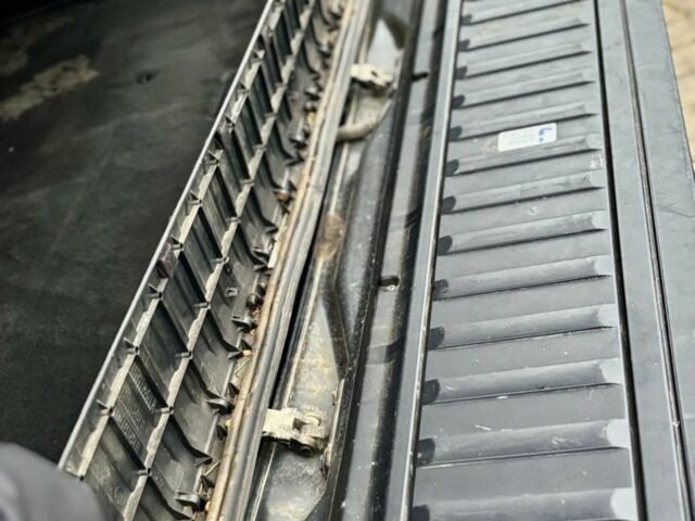 Чорний БМВ Х5, об'ємом двигуна 3 л та пробігом 374 тис. км за 9800 $, фото 13 на Automoto.ua