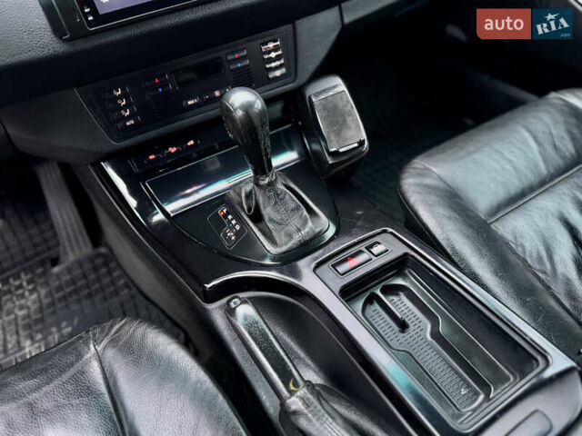 Черный БМВ Х5, объемом двигателя 3 л и пробегом 400 тыс. км за 8700 $, фото 59 на Automoto.ua