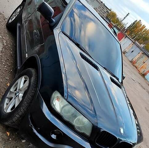 Черный БМВ Х5, объемом двигателя 2.9 л и пробегом 200 тыс. км за 8000 $, фото 1 на Automoto.ua