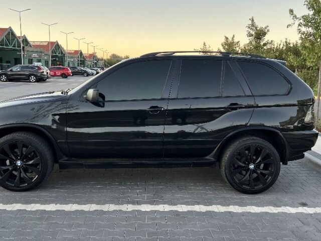 Черный БМВ Х5, объемом двигателя 4.4 л и пробегом 295 тыс. км за 7000 $, фото 6 на Automoto.ua