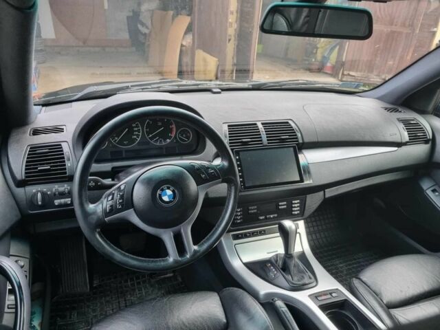 Чорний БМВ Х5, об'ємом двигуна 0 л та пробігом 280 тис. км за 2950 $, фото 4 на Automoto.ua