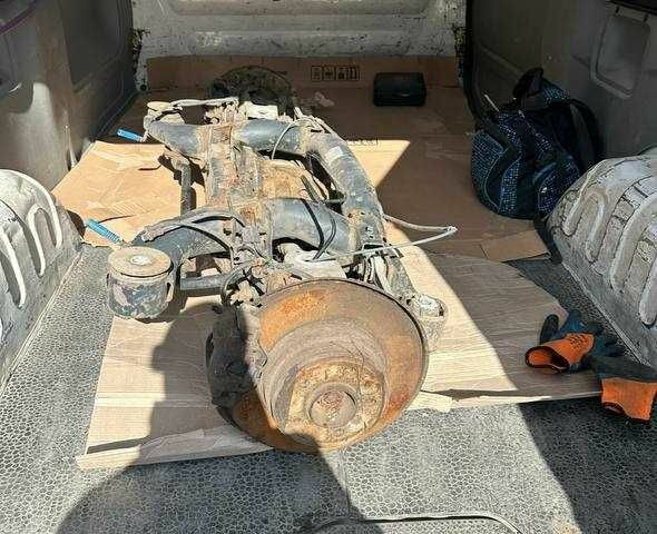 Чорний БМВ Х5, об'ємом двигуна 3 л та пробігом 312 тис. км за 3200 $, фото 19 на Automoto.ua