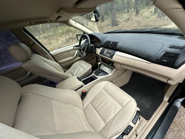 Чорний БМВ Х5, об'ємом двигуна 3 л та пробігом 480 тис. км за 5600 $, фото 11 на Automoto.ua