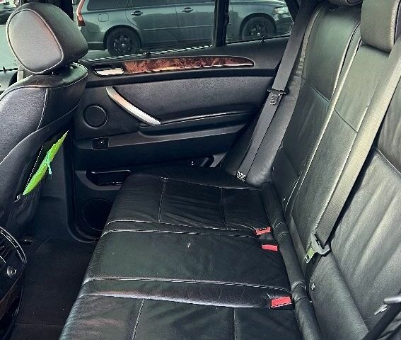 Черный БМВ Х5, объемом двигателя 4.4 л и пробегом 295 тыс. км за 7000 $, фото 10 на Automoto.ua