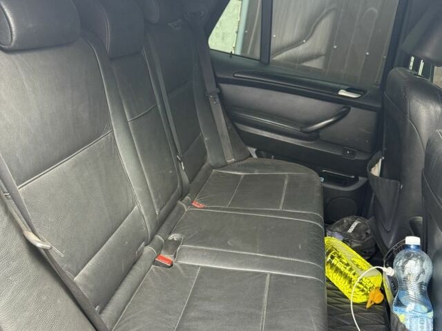 Черный БМВ Х5, объемом двигателя 2.9 л и пробегом 500 тыс. км за 8950 $, фото 3 на Automoto.ua