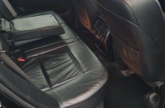 Черный БМВ Х5, объемом двигателя 3 л и пробегом 270 тыс. км за 2130 $, фото 7 на Automoto.ua