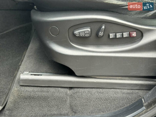 Черный БМВ Х5, объемом двигателя 4.4 л и пробегом 265 тыс. км за 10000 $, фото 23 на Automoto.ua