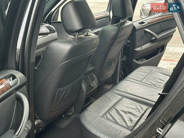 Черный БМВ Х5, объемом двигателя 4.4 л и пробегом 265 тыс. км за 10000 $, фото 38 на Automoto.ua