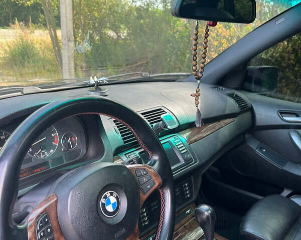Чорний БМВ Х5, об'ємом двигуна 3 л та пробігом 330 тис. км за 6850 $, фото 15 на Automoto.ua