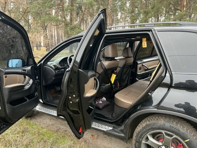 Черный БМВ Х5, объемом двигателя 3 л и пробегом 435 тыс. км за 12500 $, фото 19 на Automoto.ua