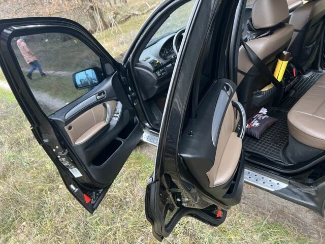 Черный БМВ Х5, объемом двигателя 3 л и пробегом 435 тыс. км за 12500 $, фото 23 на Automoto.ua