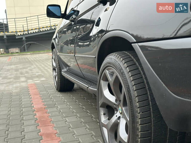 Черный БМВ Х5, объемом двигателя 4.4 л и пробегом 265 тыс. км за 10000 $, фото 17 на Automoto.ua